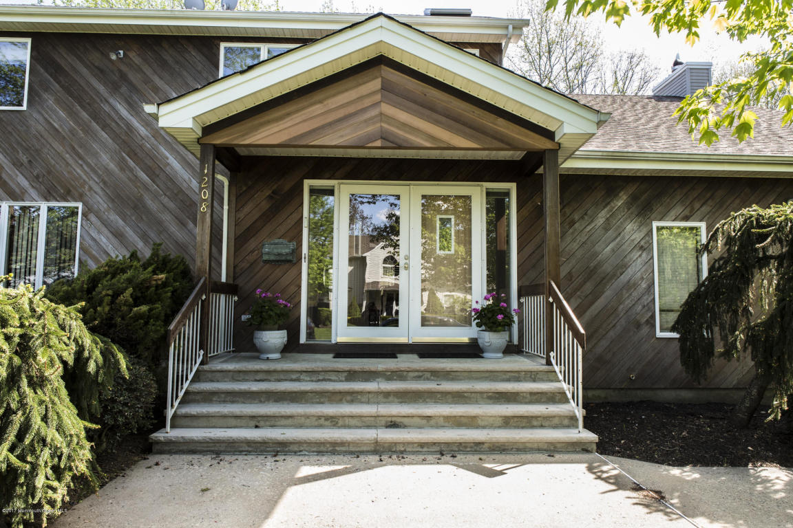 27 Marisa Ct