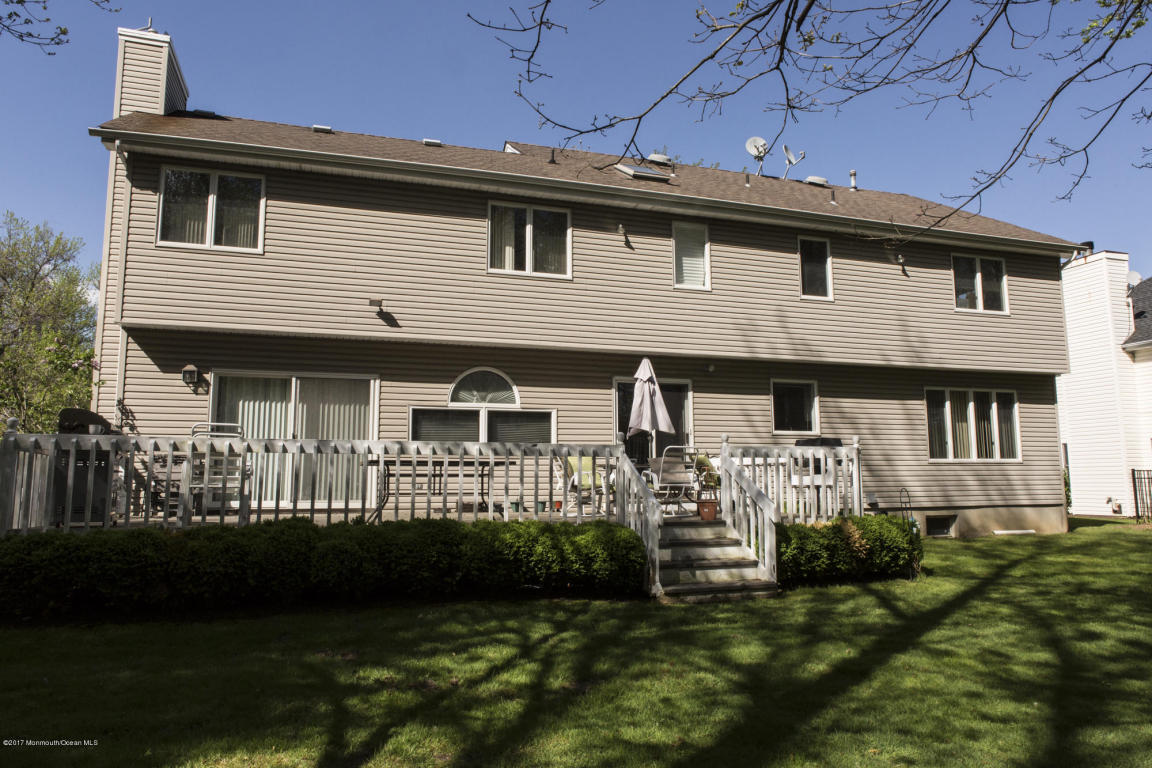 27 Marisa Ct
