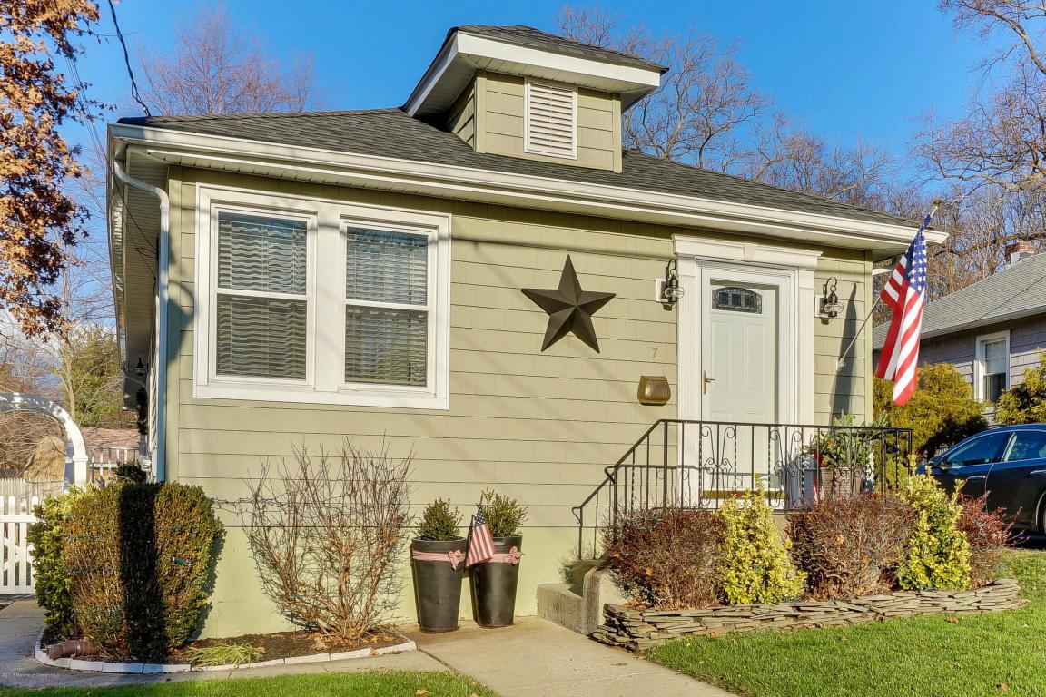 135 Burlington Ave