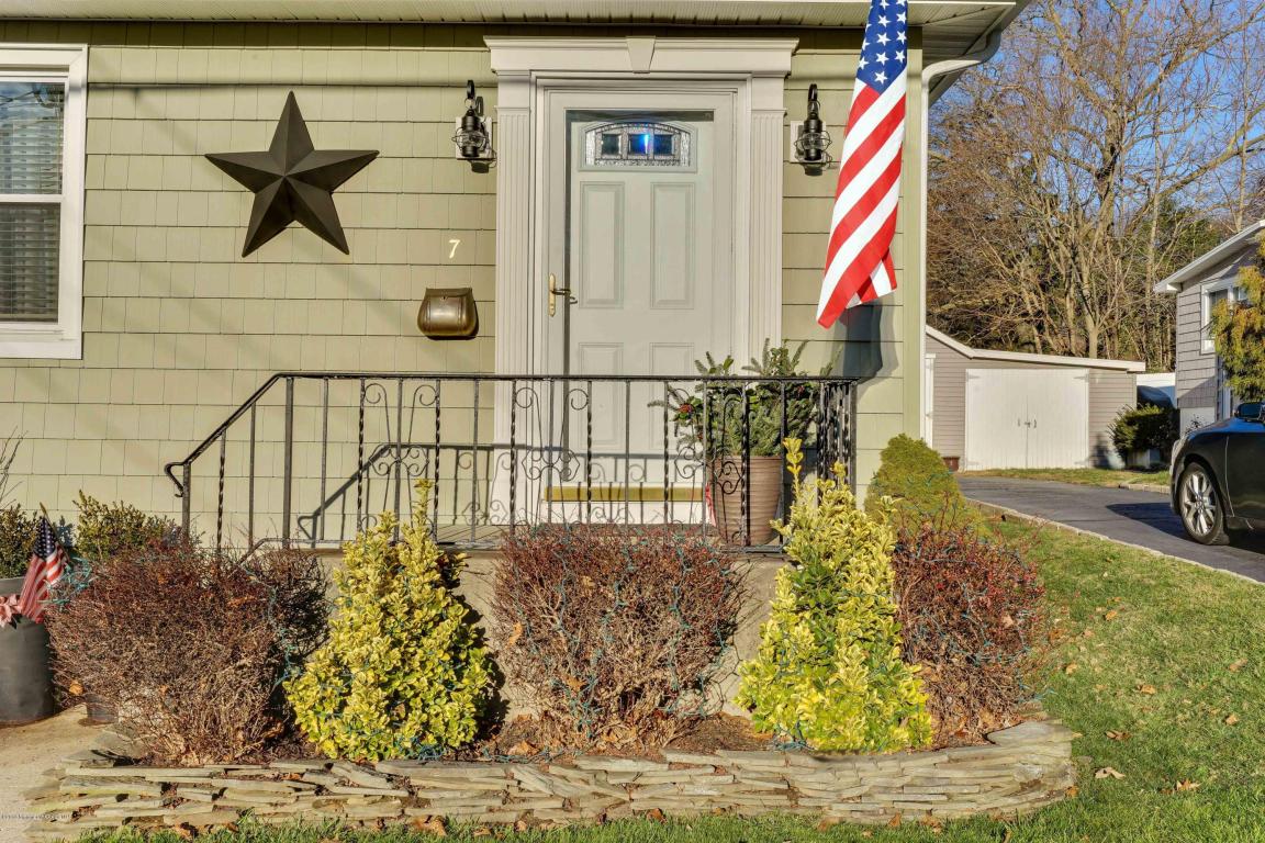 135 Burlington Ave