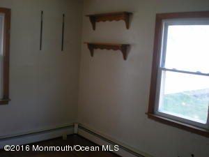 For Sale: 154 Ridge Ave Belford, NJ 07718