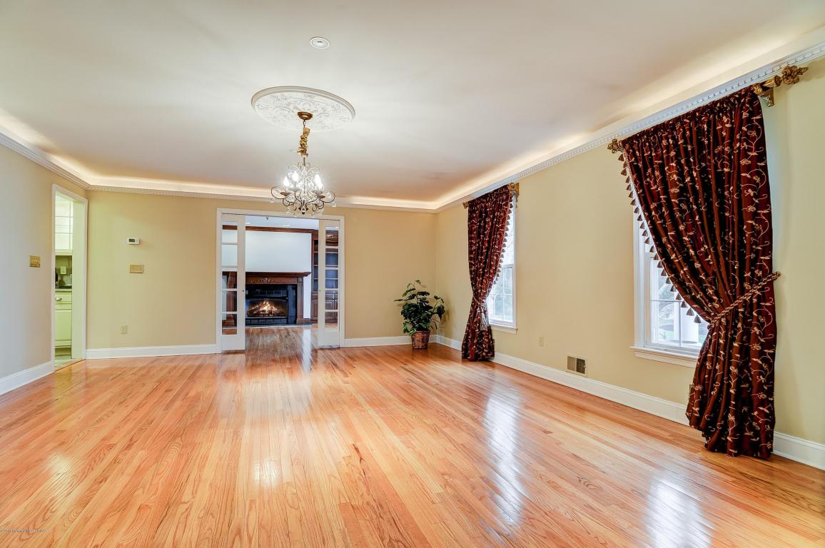 10 Richmonde Ct