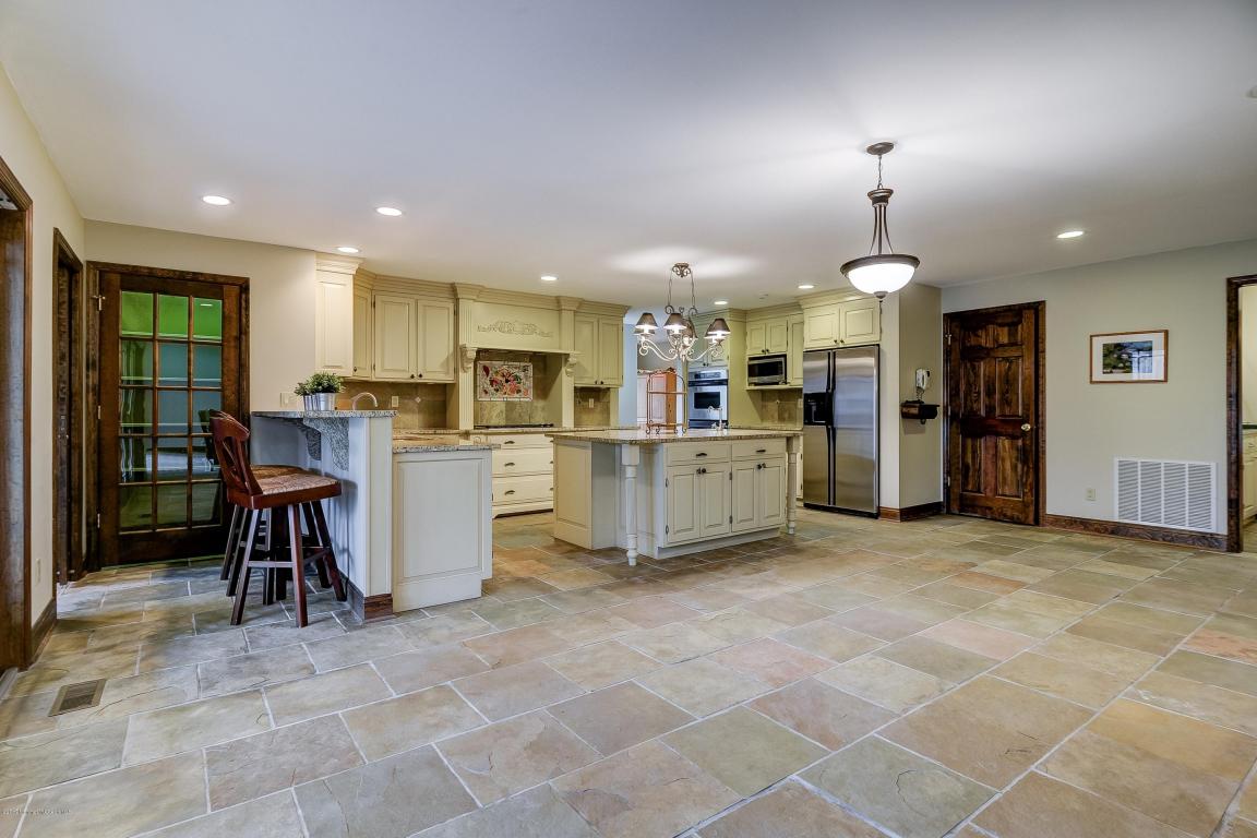 10 Richmonde Ct