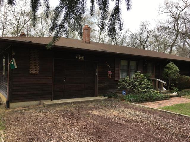 24 Lakeside Dr