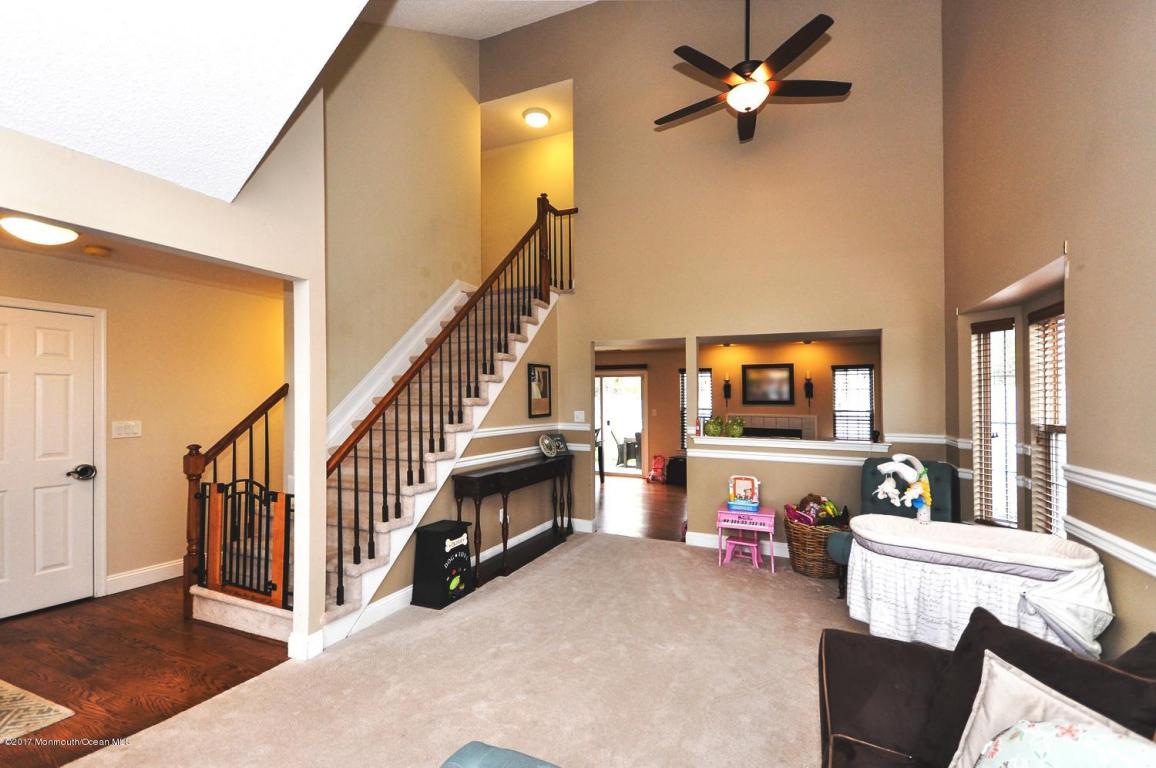 203 Barnstable Ct
