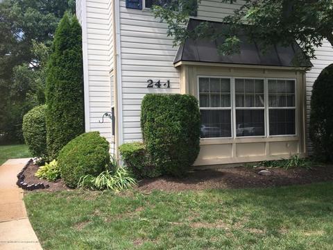 72 Manchester Ct #C