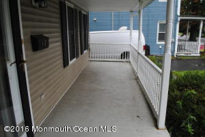 64 Broad St