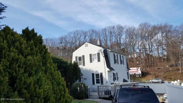233 Bay Ave