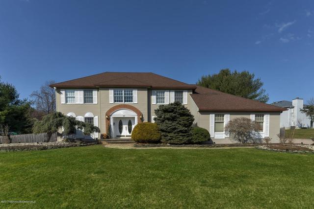 10 Wyndmoor Way