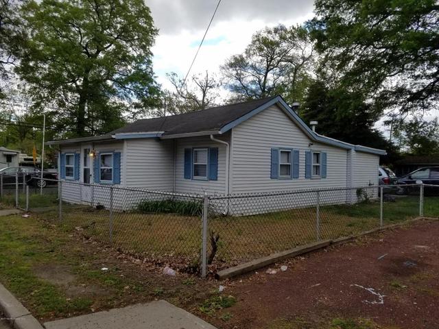 21 Woodland Ave