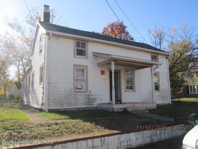 7 Roland St