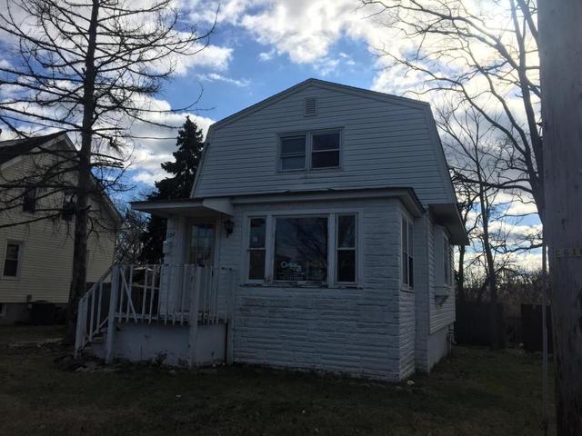 7 Roland St