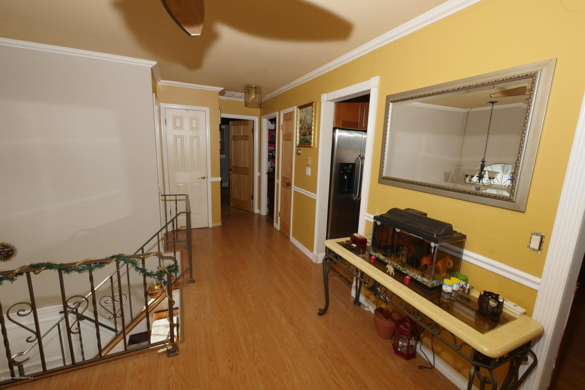239 Orchard Ave