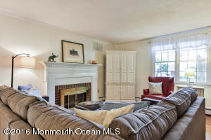For Sale: 89 Little Silver Pkwy Little Silver, NJ 07739