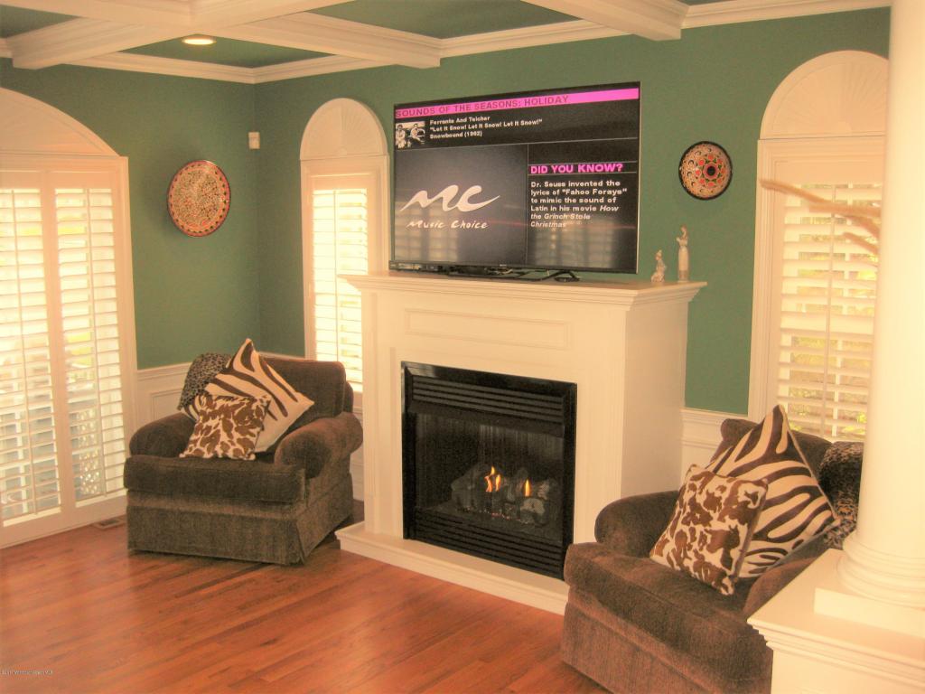 51 S Bath Ave #1