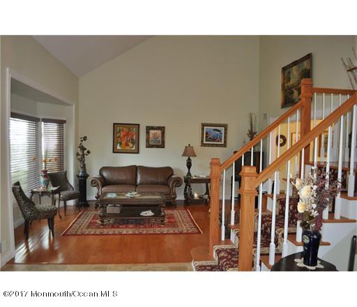 45 Gary Dr