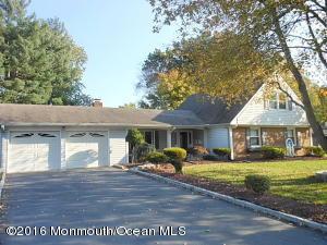 16 Kenwood Ln