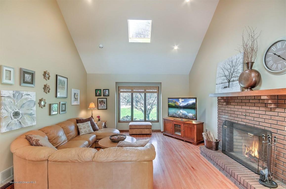 113 Townsend Dr