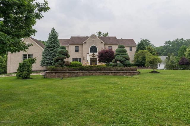 11 Monterey Ct