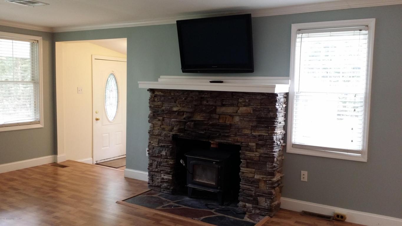 124 Old Orchard Ln
