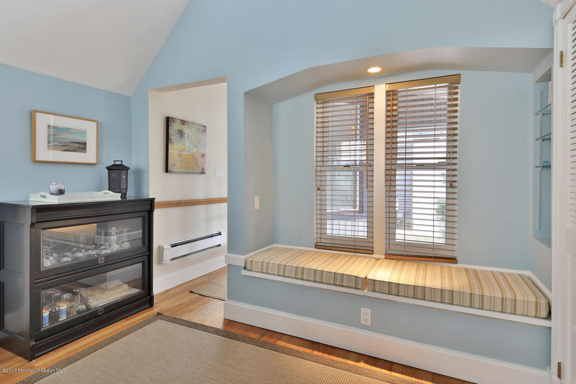72 Lake Ave #1/2