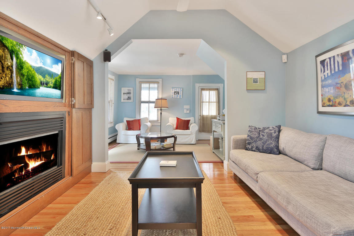 72 Lake Ave #1/2