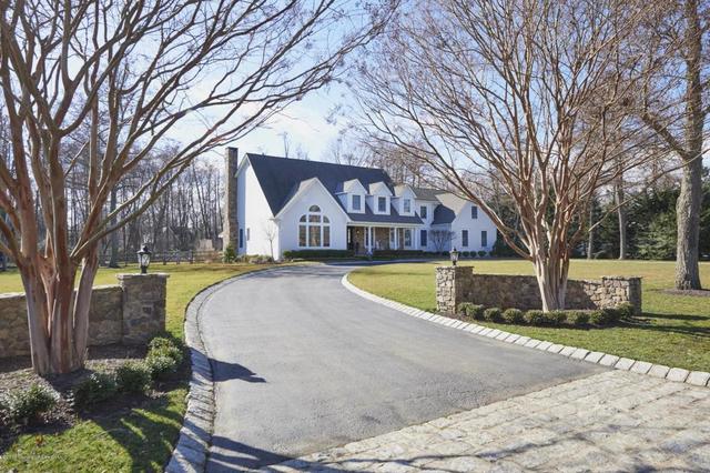 688 Little Silver Point Rd