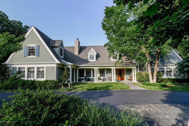 87 Waterman Ave