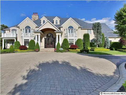 8 Auldwood Ln