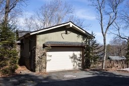35 Swan Ln