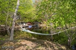 35 Swan Ln