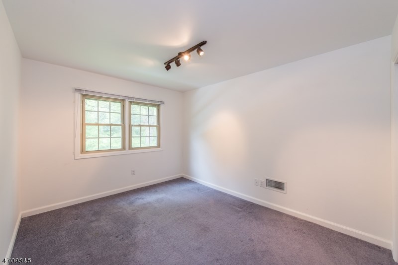 144 Lackawanna Dr
