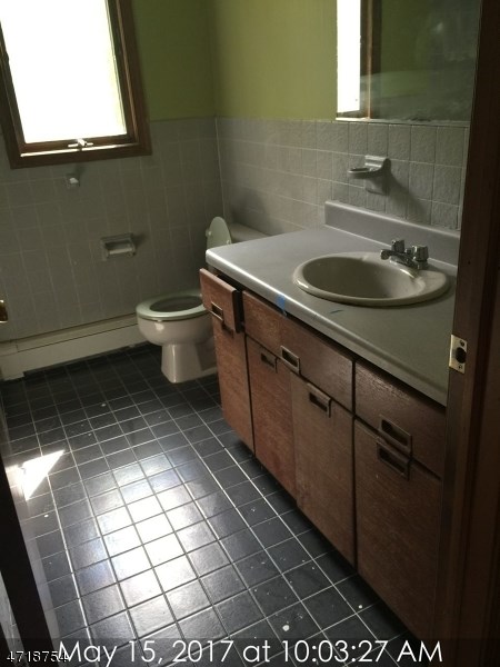 308 Knoll Rd