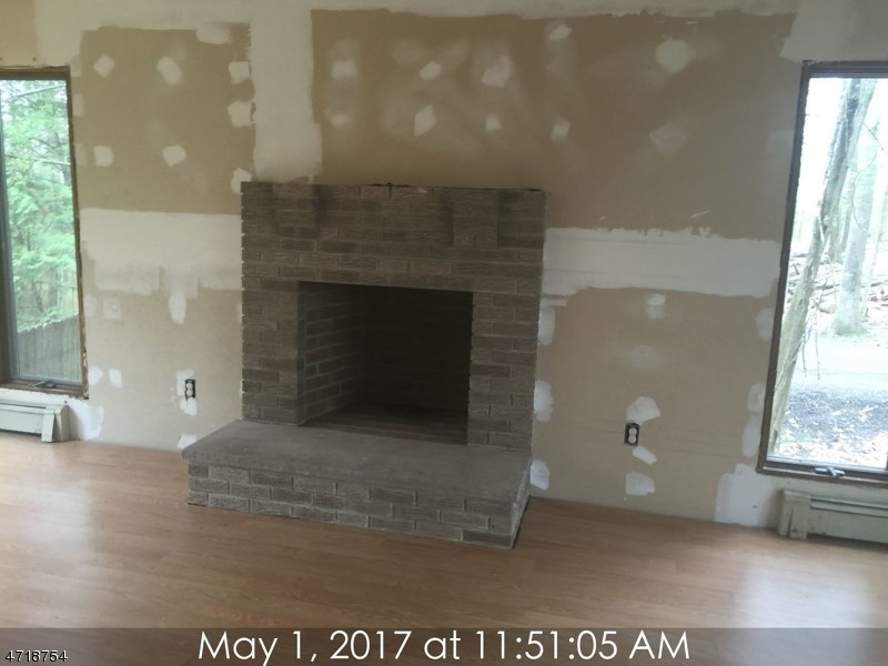 308 Knoll Rd