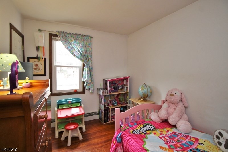 38 Riverview Ave