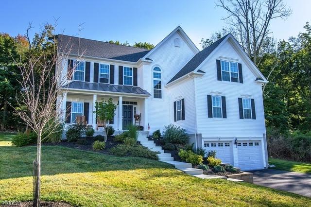 16 Salmon Ct