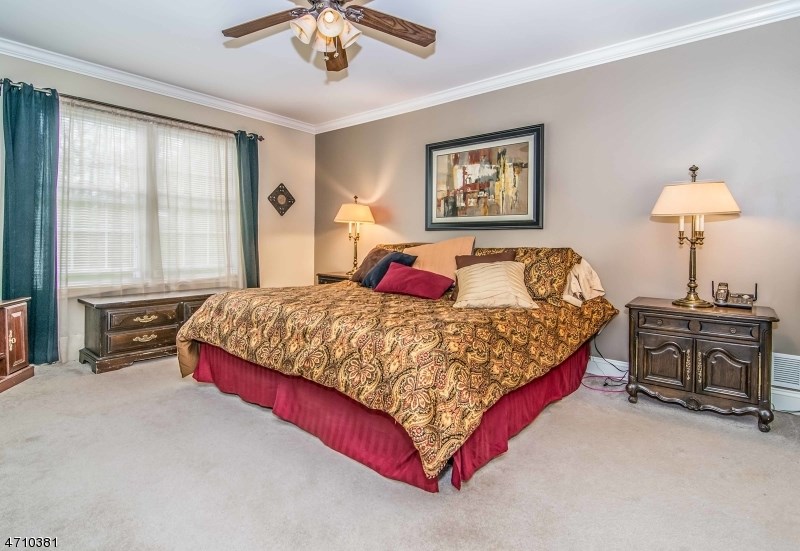 6 Tanglewood Way