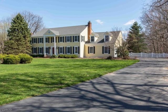 8 Logan Dr