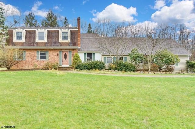 8 Logan Dr