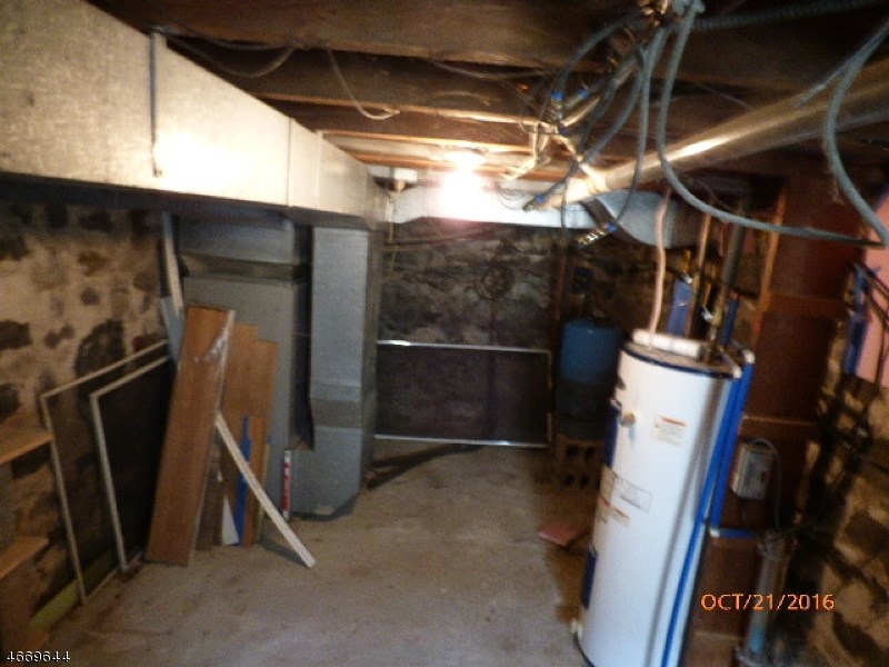 255 Main St
