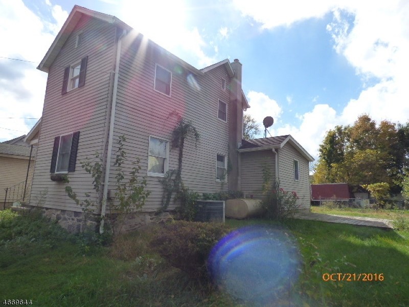 255 Main St