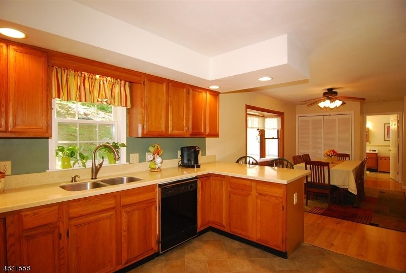 141 Knowlton Rd Columbia, NJ 07832