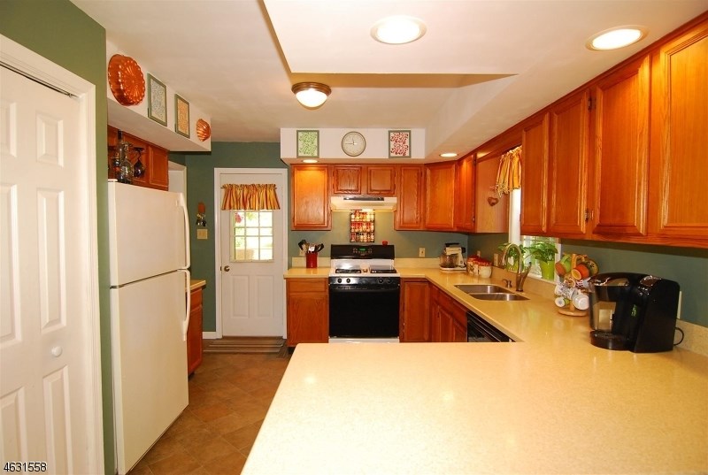 141 Knowlton Rd Columbia, NJ 07832