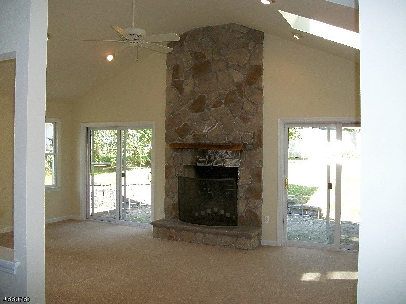 29 Clover Hill Dr
