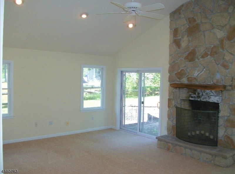 29 Clover Hill Dr