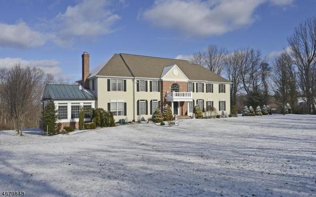 10 Locust Ct