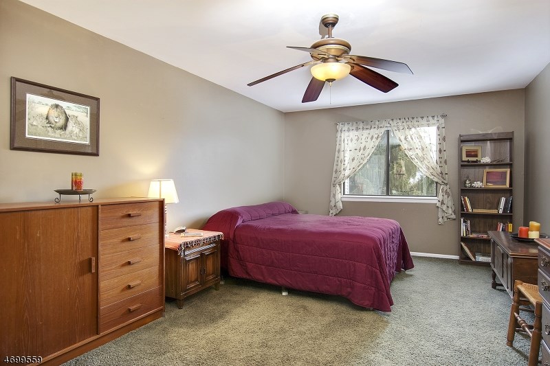 105 Lindsey Cir