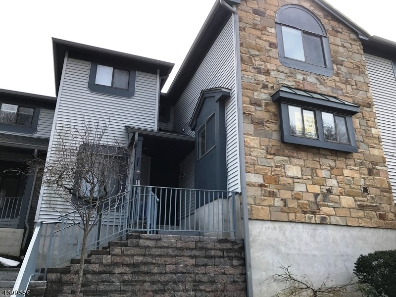 105 Lindsey Cir