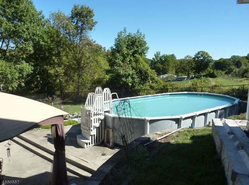 7 Russling Rd