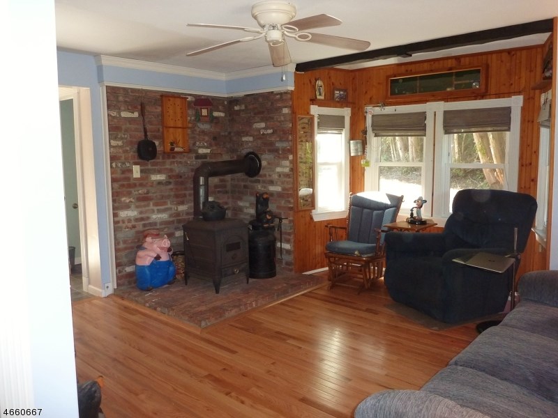 7 Russling Rd